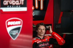 Superbike, Nicolò Bulega: la trattativa con Ducati continua