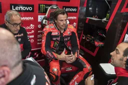 Bulega, il titolo Superbike scivola via: "Impossibile lottare con Razgatlioglu"