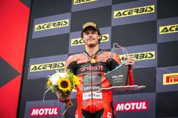 Superbike, Bulega sbaglia gomme: la spiegazione dell'errore