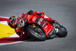 Superbike Test Aragon, classifica giorno 1: Bulega stacca Toprak