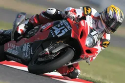 8h Suzuka: l'equipaggio di Yoshimura Suzuki con Aoki, Tsuda e Brookes