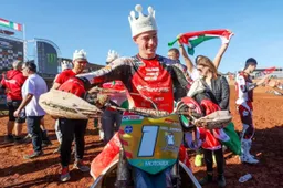 La stellina Noel Zanocz sotto l'ala JM Honda nell'Europeo Motocross