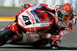 Superbike Valencia Gara 2: Haga vince una corsa incredibile