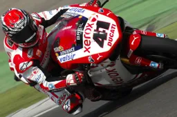 Superbike Assen Gara 2: Haga vince e ringrazia il KO di Spies