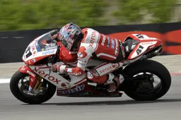Superbike: Ducati Xerox, oltre 200 punti persi rispetto al 2009