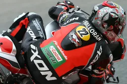 BSB Knockhill Prove 1 Inizio rocambolesco, 4 bandiere rosse