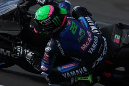 24 piloti in 1 secondo nelle prime libere del British Superbike 2022