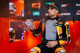MotoGP, abbattere una barriera: il caso di Miguel Oliveira