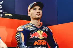 Moto2, Deniz Oncu che guaio: frattura alla gamba, quando rientrerà?