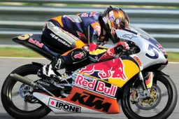 Red Bull Rookies Cup Silverstone Gara 2: vittoria di Philipp Öttl, nuovo capoclassifica