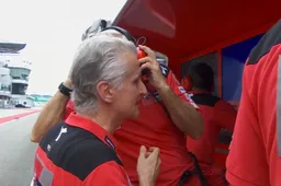 MotoGP, summit Ducati al muretto box: Ciabatti svela la verità