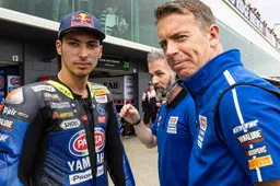 Superbike, Yamaha sfida Bautista: "Razgatlioglu può ancora batterlo"