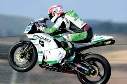 Supersport: Sam Lowes e Szkopek con i colori Bogdanka PTR