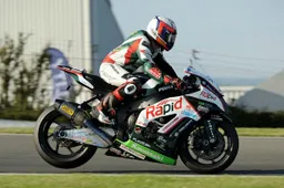 BSB: Shane Byrne e Stuart Easton confermati in PBM Kawasaki