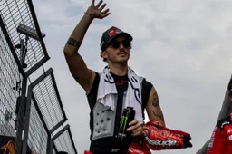 MotoGP, Bagnaia fa un regalo a Martin: "Ho chiesto scusa al team"