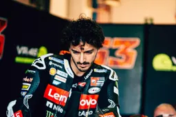 MotoGP, l'ex manager: "Non escludo l'addio anticipato di Bagnaia"
