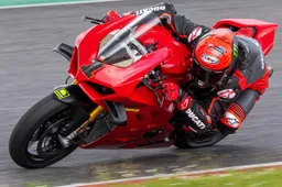 MotoGP, Bagnaia con Bastianini al Mugello: test con la Panigale V4 S