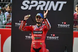 MotoGP, Bagnaia ringrazia Bastianini: "Speravo che battesse Martin"