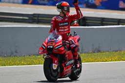 MotoGP Jerez: Pecco Bagnaia stellare, ecco la prima vittoria 2022!