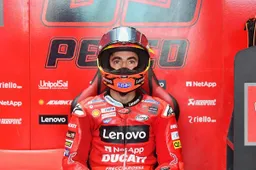 MotoGP, Pecco Bagnaia batte i pugni: "Voglio sapere cosa è successo"