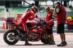 MotoGP, l'analisi di Pecco Bagnaia: pregi e difetti della Desmosedici GP25