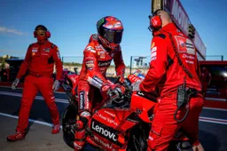 LIVE MotoGP Valencia: pole di Jorge Martin, tris Ducati in prima fila