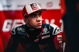 MotoGP, Pedro Acosta: esami in ospedale, gli aggiornamenti sulle condizioni