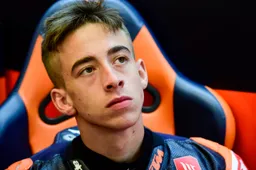 Moto2: Pedro Acosta operato per "frattura pluriframmentata"