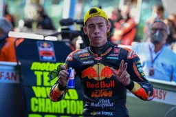 Moto3: Pedro Acosta, troppa pressione per il rookie-fenomeno?