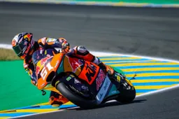 Moto2 Le Mans: Il ruggito di Pedro Acosta, ecco la prima pole!