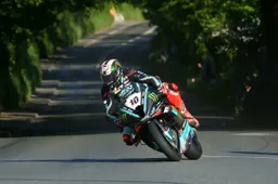 TT 2023: prove da sballo, Hickman e Dunlop prenotano il record