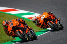 MotoGP, Hervé Poncharal: "Dobbiamo avvicinarci a Binder e Oliveira"