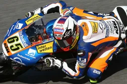 Moto3 Assen Prove 1 Philipp Öttl all'ultimo davanti a Bastianini e Fenati