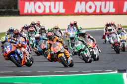 Phillip Island stregata per gli italiani delle piccole, mai vincenti in Moto2