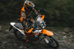 KTM 390 Adventure: tecnologia e performance con il motore LC4c