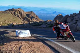 Ducati trionfa nella 96° edizione della celebre Pikes Peak in Colorado
