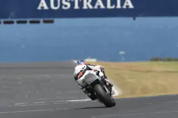 Un giro di pista a Phillip Island per ricordare Oscar McIntyre