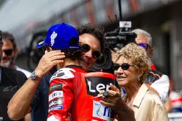 MotoGP, il papà di Marquez a Bagnaia: "Mandami il conto, pago io"