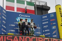 National Trophy: Canepa-Yamaha passeggiata a Misano, Lanzi super