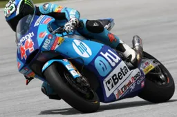 Moto2: Pons Racing ingaggia Pol Espargaro, tre piloti nel 2012