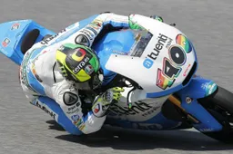 Moto2 Assen Prove 1: Espargaro precede Redding