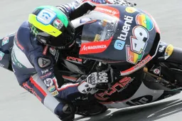 Moto2 Sachsenring Prove 2: Espargaro primo e.. a piedi