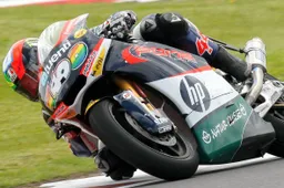 Moto2 Silverstone Prove Libere 3: Espargaro 1°, cade Marquez