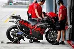 MotoGP, Hervé Poncharal: "Per i team la gara è già iniziata"