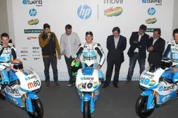 Moto2: il team Tuenti HP 40 di Sito Pons si svela a Madrid