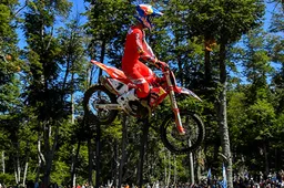 Motocross Patagonia: Jorge Prado vola, la Triumph incanta in MX2