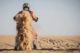 Dakar, tappa 10: Price vince, ma KTM ha poco da festeggiare...