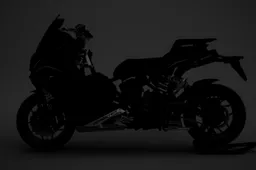 Dragster 700 Twin, Italjet cambia le regole del mondo scooter