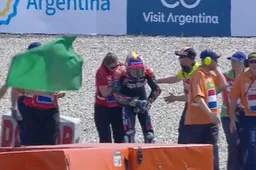 Aleix Espargaro, frattura alla mano destra. Per Savadori GP finito