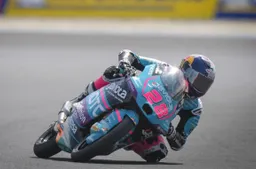 Moto3 Ungheria: Quiles pole la linea verde domina, Pini in seconda fila